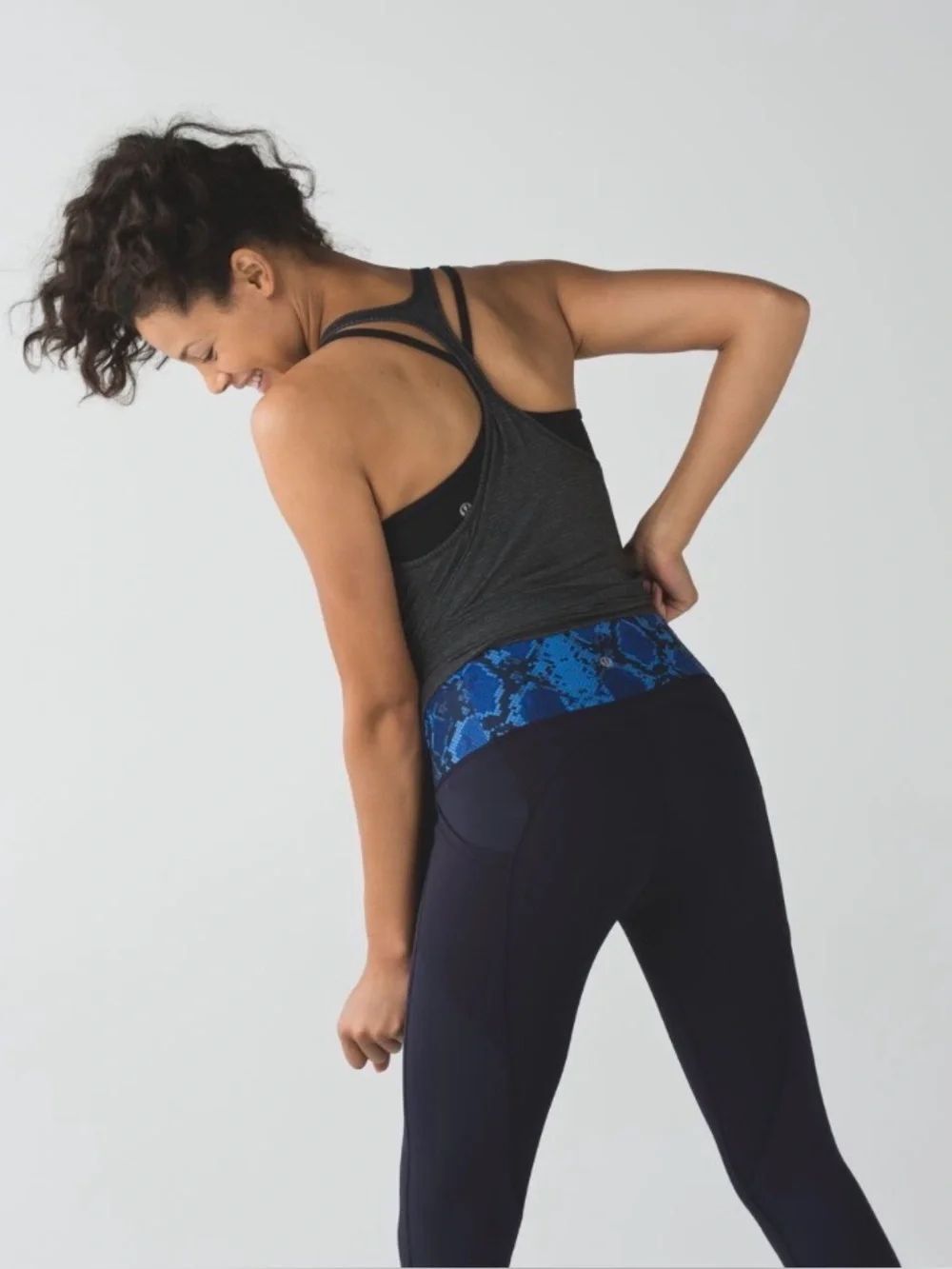 Lululemon All The Right Places Pant Size 6 Blue Snake Print Full Length Leggings